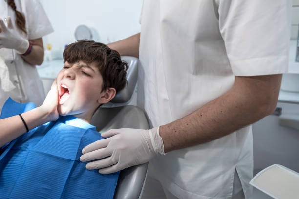 Best Weekend Emergency Dentist in Ferndale, CA